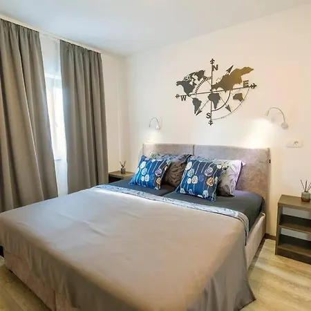 Vakantiehuis Luxury Stocia With Swimming Pool, Sauna And Jacuzzi In A Peaceful Location In