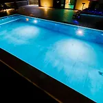 Luxury Stocia With Swimming Pool, Sauna And Jacuzzi In A Peaceful Location In Vikendica Split