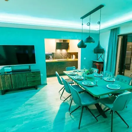 Luxury Stocia With Swimming Pool, Sauna And Jacuzzi In A Peaceful Location In Holiday home