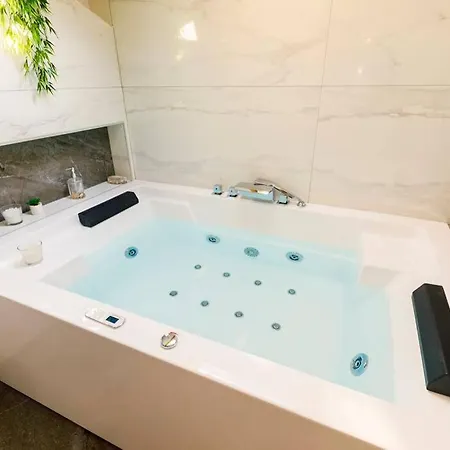 Luxury Stocia With Swimming Pool, Sauna And Jacuzzi In A Peaceful Location In Holiday home