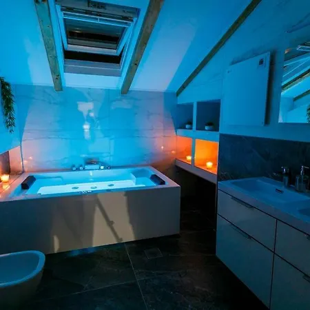 Luxury Stocia With Swimming Pool, Sauna And Jacuzzi In A Peaceful Location In