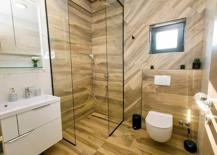 Dom wakacyjny Luxury Stocia With Swimming Pool, Sauna And Jacuzzi In A Peaceful Location In Split