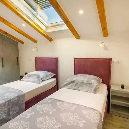 Luxury Stocia With Swimming Pool, Sauna And Jacuzzi In A Peaceful Location In *