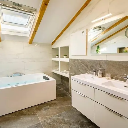 Luxury Stocia With Swimming Pool, Sauna And Jacuzzi In A Peaceful Location In *